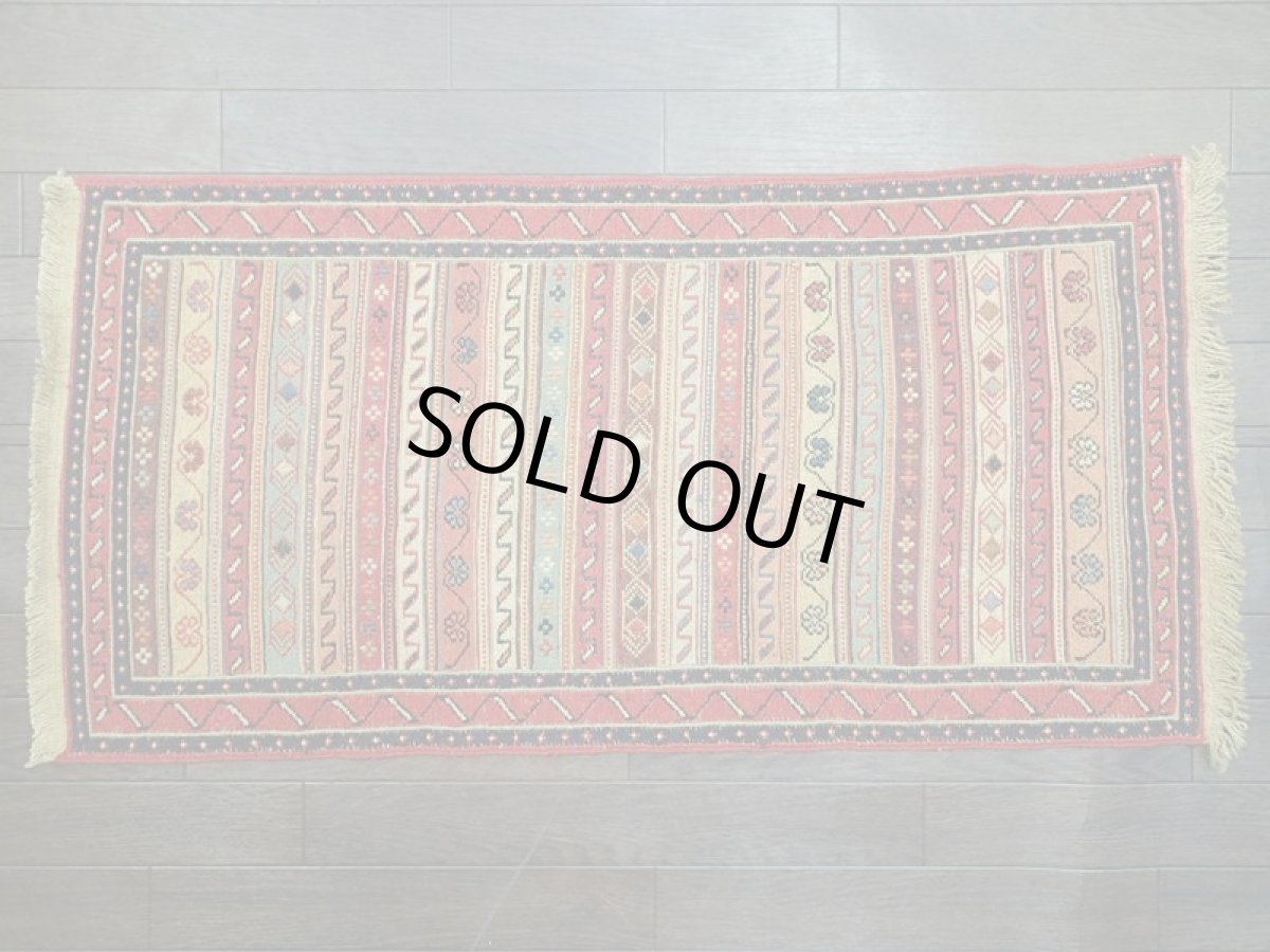 画像2: ペルシャ キリム グーチャン 1m 玄関 マット サイズ 100 x 52 cm 134 スマック 手織り トライバル ラグ 天然 ウール マット 絨毯 カーペット カラフル ラフラ ボーダー (2)