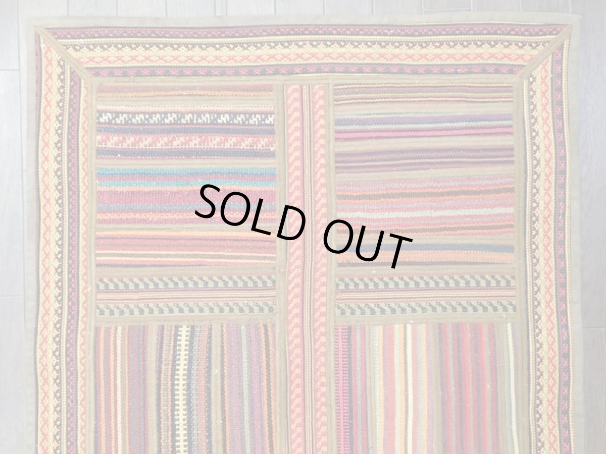 画像4: ペルシャ キリム ジャジム パッチワーク ラグ 縦1.2m アクセント サイズ 123 x 85 cm No.5485 平織り 天然 ウール 絨毯 敷物 マット カーペット 茶 赤 黄 カラフル マルチカラー  縞 模様 n-5485-123085sa08 (4)