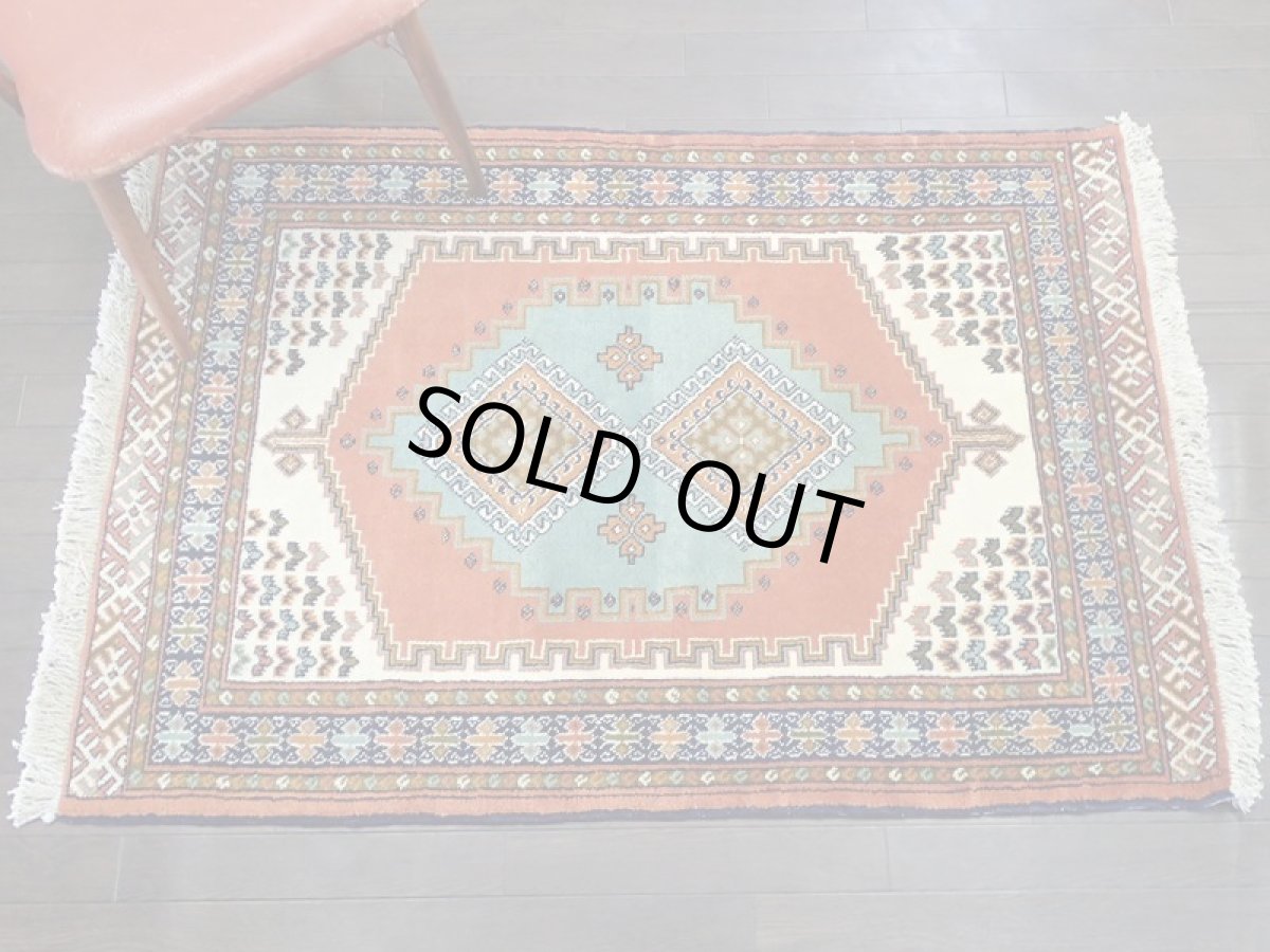 画像3: 新品 ペルシャ 絨毯 トルクメン 1.4m アクセント サイズ 143 x 98 cm E37 トライバル ラグ 天然 ウール 敷物 マット カーペット 茶 オレンジ クリーム 白  エメラルドグリーン 民族 柄 (3)