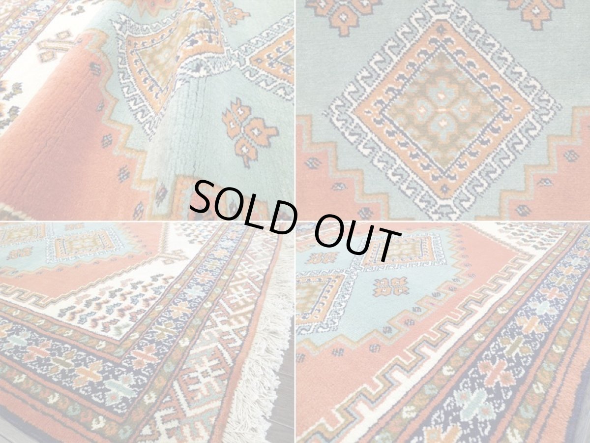 画像12: 新品 ペルシャ 絨毯 トルクメン 1.4m アクセント サイズ 143 x 98 cm E37 トライバル ラグ 天然 ウール 敷物 マット カーペット 茶 オレンジ クリーム 白  エメラルドグリーン 民族 柄 (12)