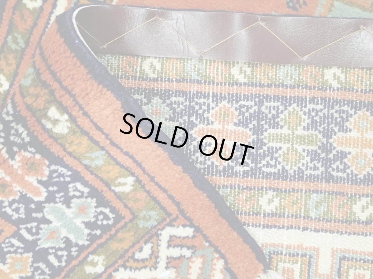 画像11: 新品 ペルシャ 絨毯 トルクメン 1.4m アクセント サイズ 143 x 98 cm E37 トライバル ラグ 天然 ウール 敷物 マット カーペット 茶 オレンジ クリーム 白  エメラルドグリーン 民族 柄 (11)