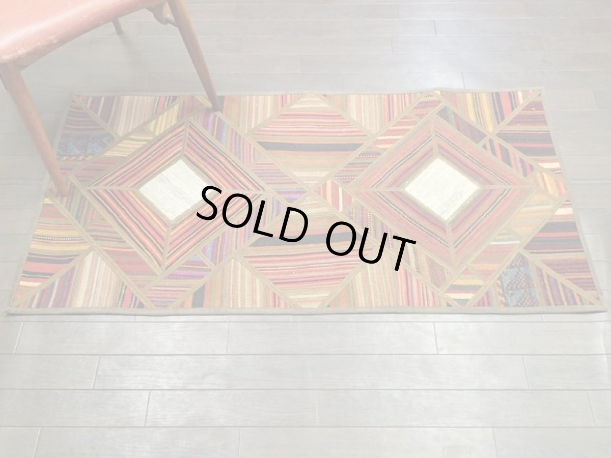 画像3: ペルシャ キリム ジャジム パッチワーク ラグ 1.3m アクセント サイズ 134 x 68 cm 5492 平織り 天然 ウール 絨毯 敷物 マット カーペット 茶 赤 黄 クリーム カラフル マルチカラー 縞 模様 (3)