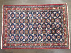 画像2: ペルシャ 絨毯 ハマダン 1.6m センター サイズ 156 x 105 cm 27 トライバル ラグ 天然 ウール 敷物 マット カーペット 青 赤 花柄 (2)