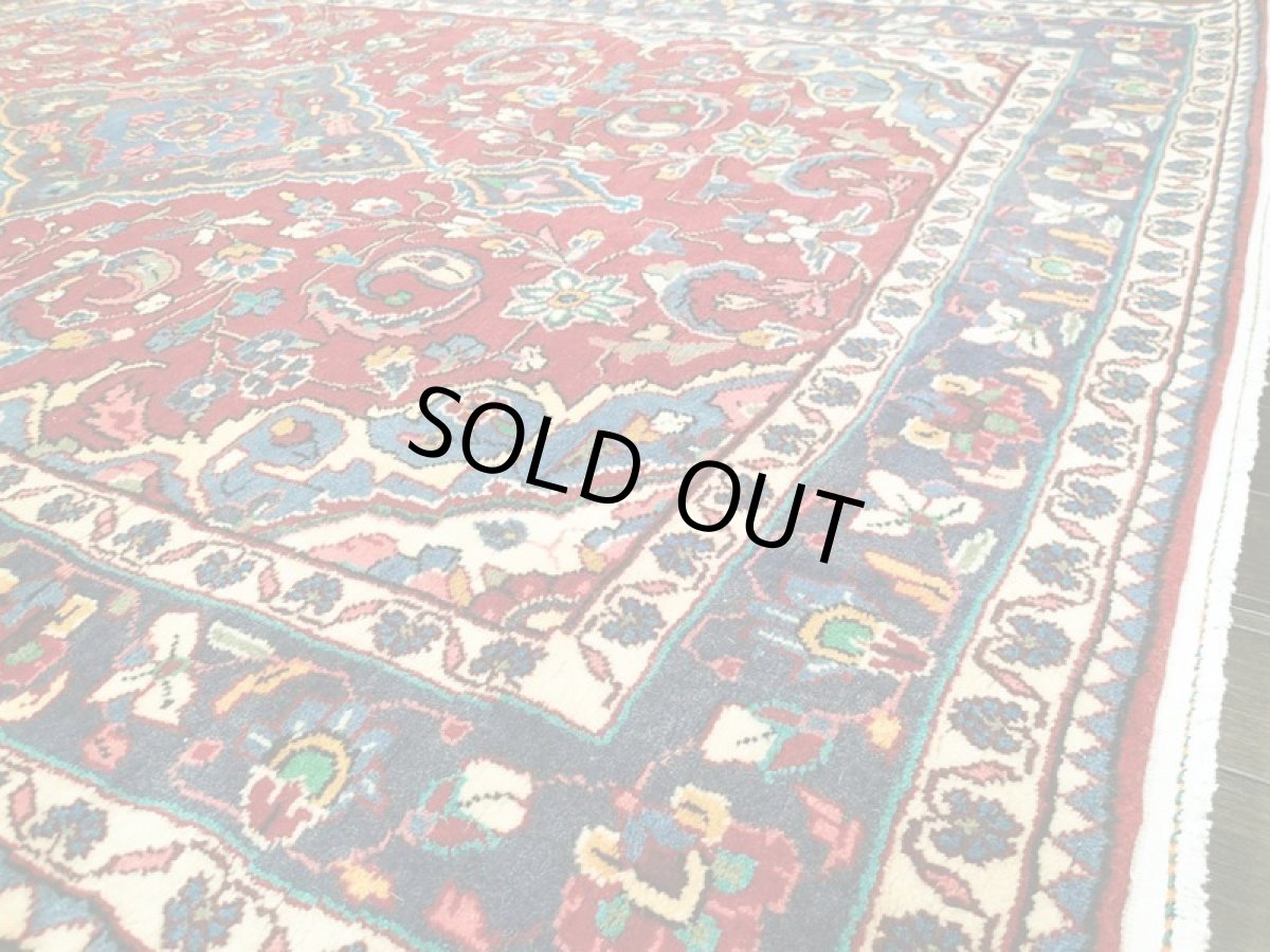 画像8: オールド ペルシャ 絨毯 バクティアリ 1.8m センター ソファ サイズ 180 x 125 cm 23C 手織り トライバル ラグ 天然 ウール 敷物 マット カーペット 赤 青 紺 空色 カラフル 花 柄 メダリオン ヴィンテージ old (8)