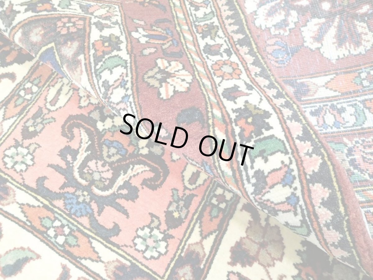 画像13: オールド ペルシャ 絨毯 バクティアリ 2.3m センター ソファ サイズ 225 x 143 cm 16C 手織り トライバル ラグ 天然 ウール 敷物 マット カーペット クリーム 茶 エンジ 紺 カラフル ブロック 花柄 庭園 ヴィンテージ OLD (13)