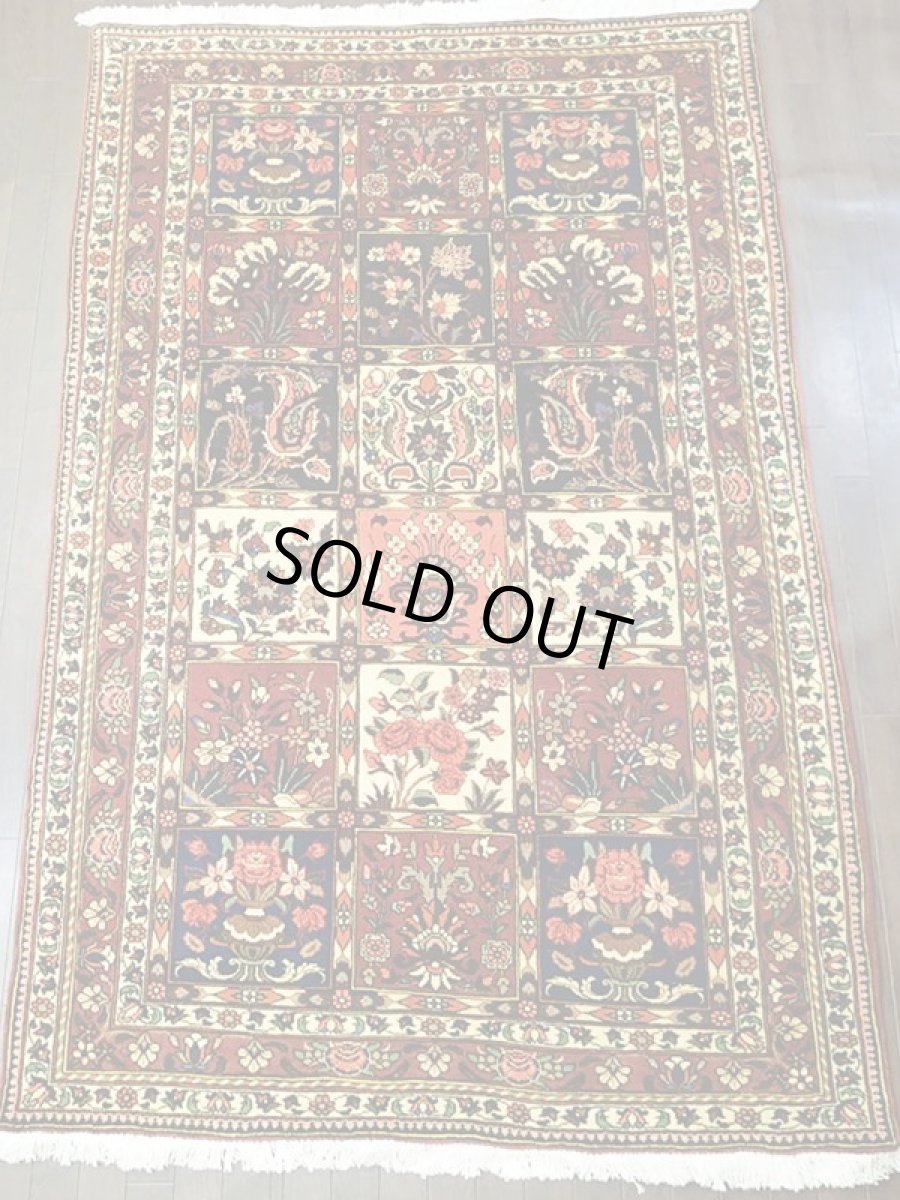 画像5: オールド ペルシャ 絨毯 バクティアリ 2.3m センター ソファ サイズ 225 x 143 cm 16C 手織り トライバル ラグ 天然 ウール 敷物 マット カーペット クリーム 茶 エンジ 紺 カラフル ブロック 花柄 庭園 ヴィンテージ OLD (5)