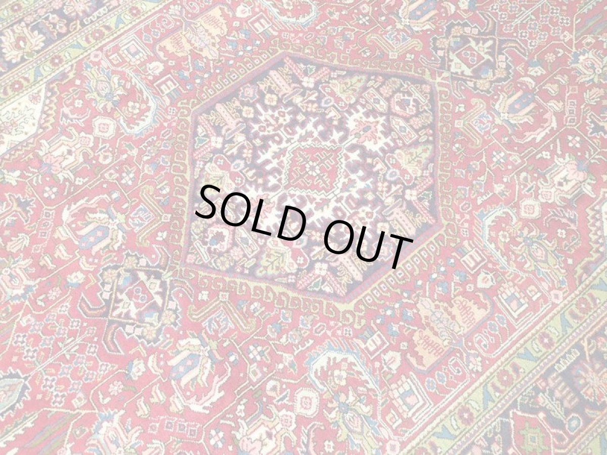 画像9: オールド ペルシャ 絨毯 タブリーズ 3m リビング ダイニング 大判 サイズ 305 x 212 cm f234 手織り トライバル ラグ 天然 ウール 敷物 マット カーペット 赤 緑 クリーム 草木 花 柄 ヴィンテージ OLD (9)