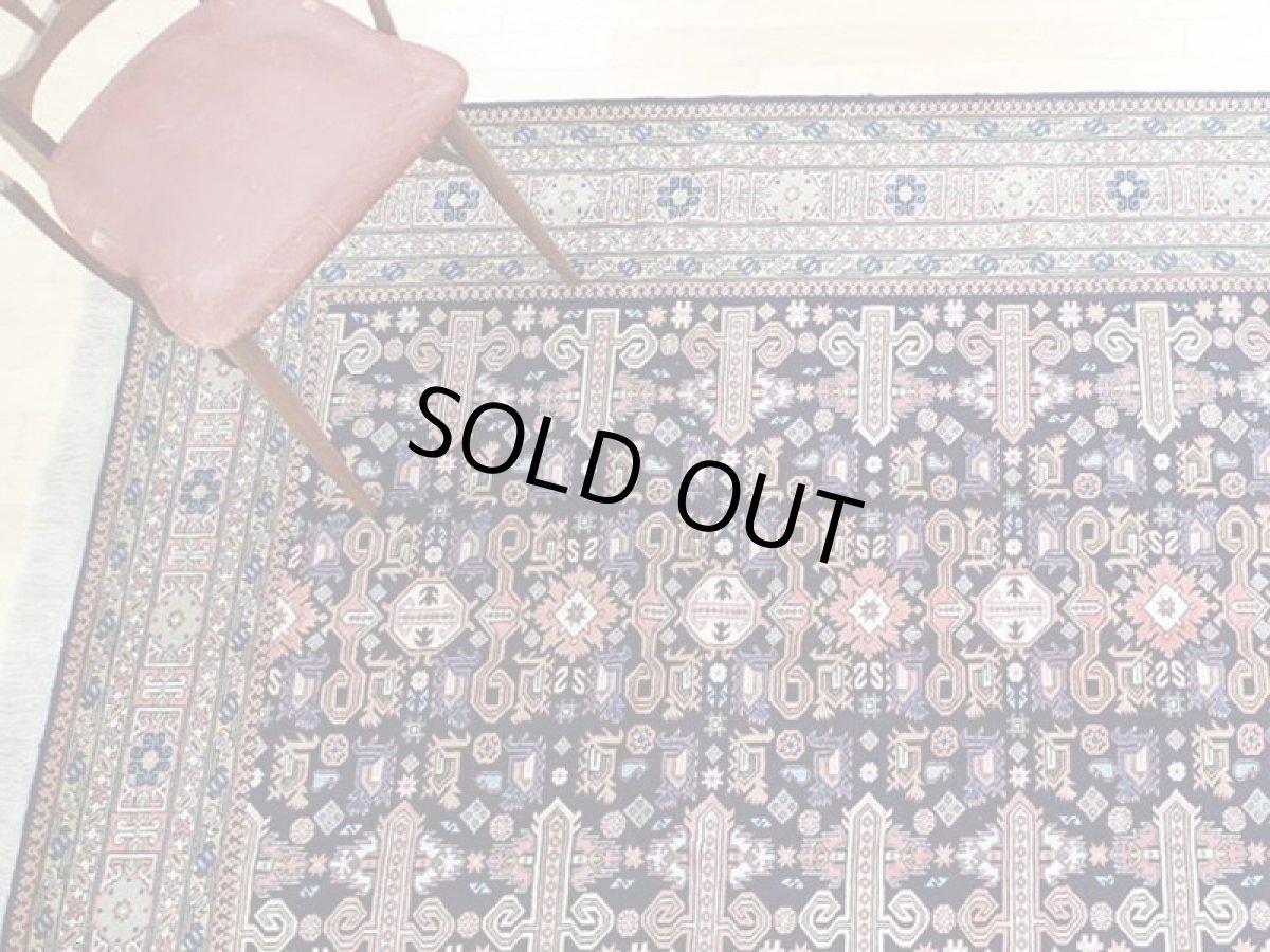 画像2: ペルシャ 絨毯 アルデビル 2.7m リビング ダイニング 大判 サイズ 265 x 173 cm 32 手織り トライバル ラグ 天然 ウール 敷物 マット カーペット 紺 サーモン ピンク 紫 民族柄 (2)