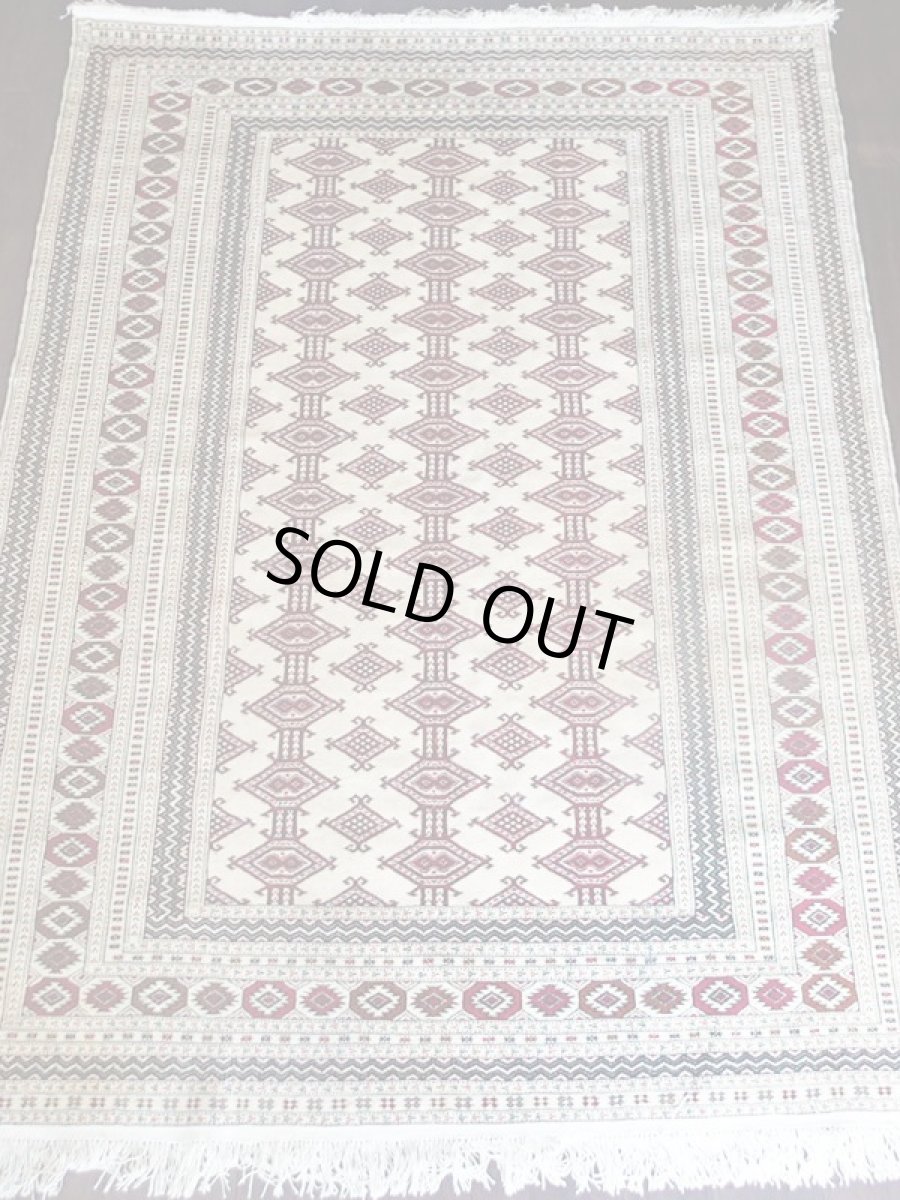 画像5: 新品 ペルシャ 絨毯 トルクメン 2m センター テーブル ソファ サイズ 192 x 146 cm 525 天然 ウール シルク 手織り トライバル ラグ敷物 マット カーペット 生成り クリーム 赤 茶 幾何学模様 民族柄 (5)