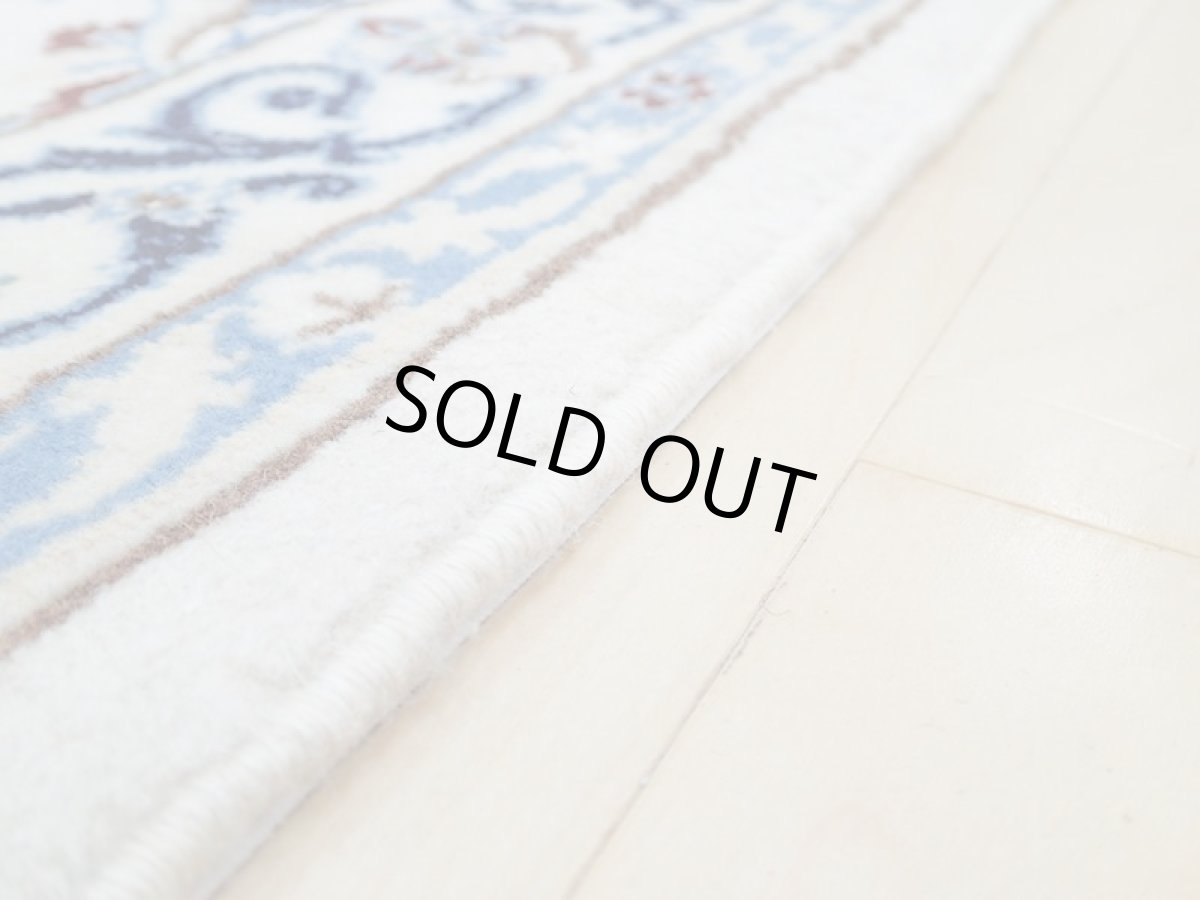 画像16: 新品 ペルシャ 絨毯 ナイン 9la 3.5m リビング ダイニング 大判 サイズ 354 x 252 cm 38 コルク ウール シルク 手織り ラグ ハンドメイド カーペット 敷物 クラシック スタイル クリーム 生成り 白 青 (16)