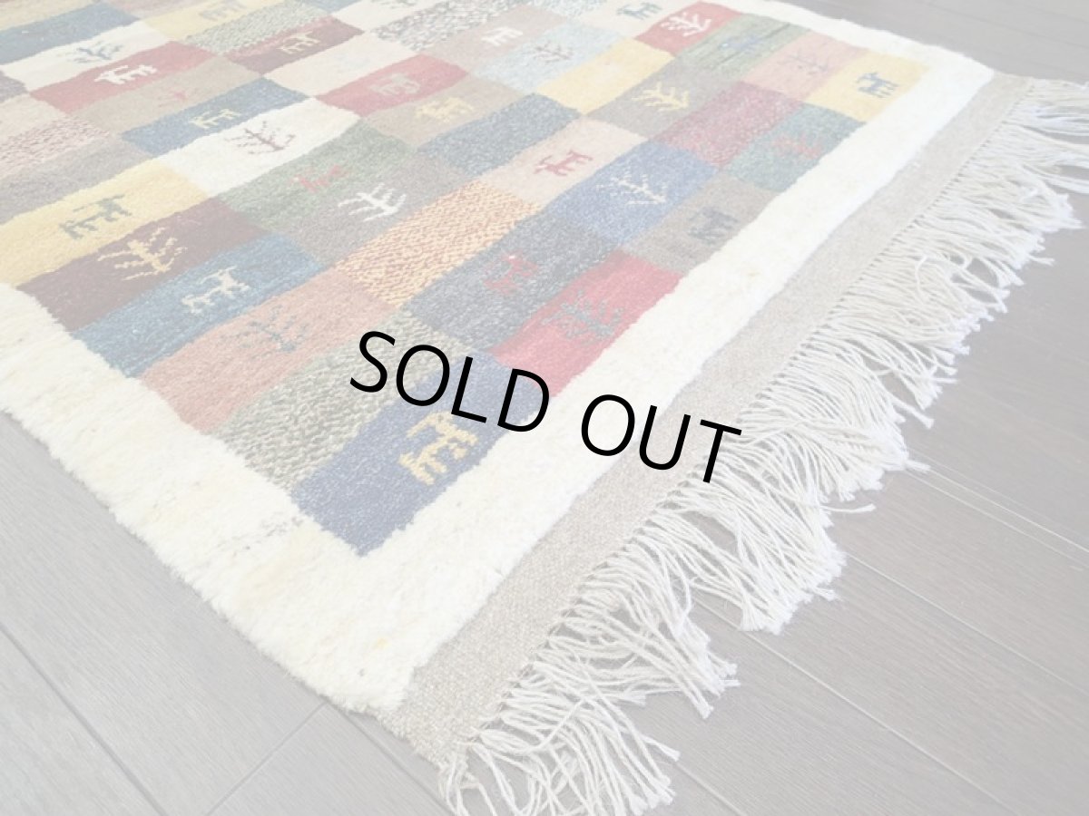 画像7: 新品 ペルシャ ギャッベ 1.3m アクセント サイズ 130 x 88 cm f1 ハンドメイド ギャベ 手織り トライバル ラグ 天然 ウール 敷物 マット カーペット クリーム カラフル マルチカラー 木 動物 パッチワーク柄 (7)