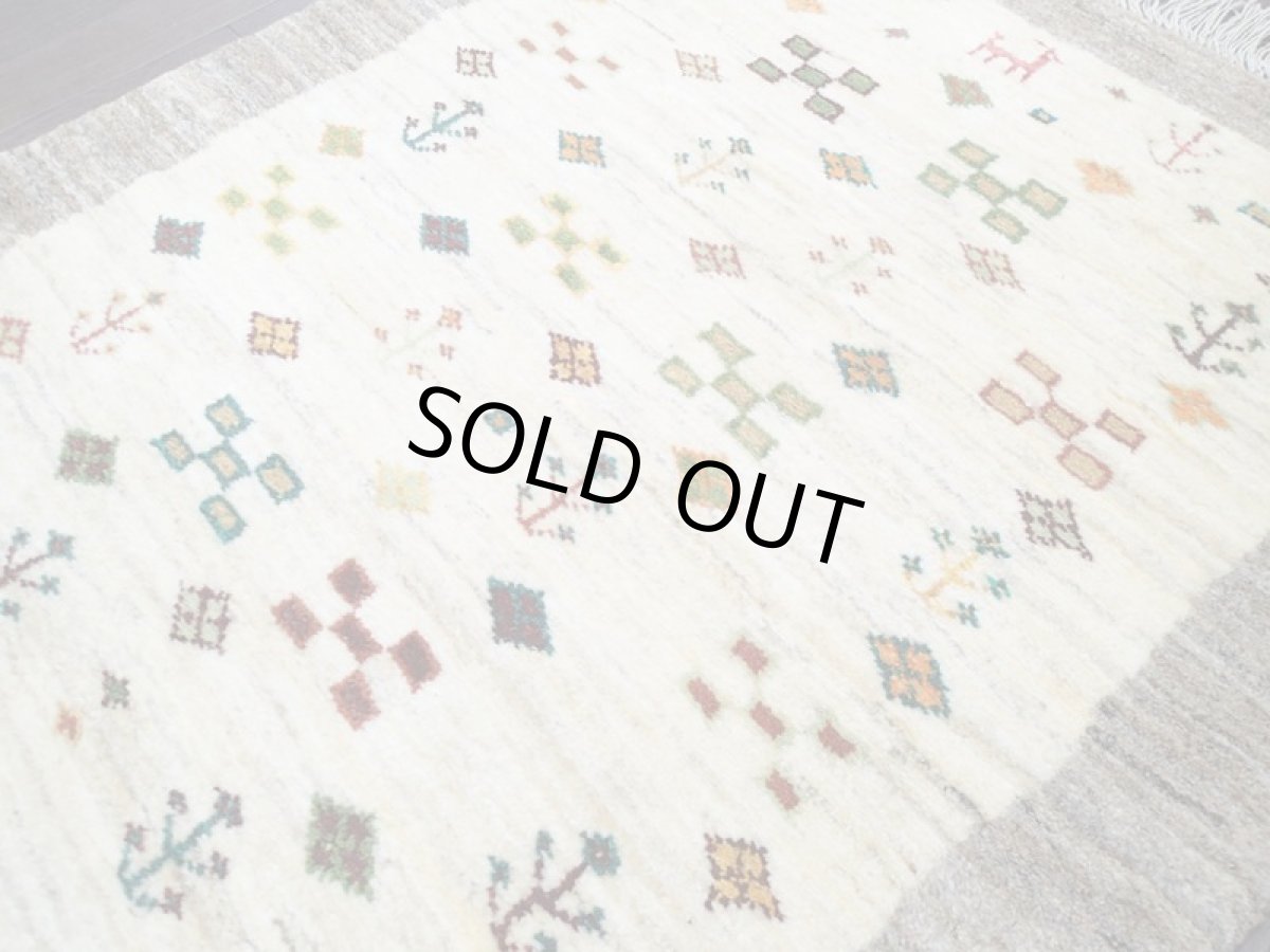画像7: 新品 ペルシャ ギャッベ 1.2m アクセント サイズ 120 x 88 cm n211 ハンドメイド ギャベ 手織り トライバル ラグ 天然 ウール 敷物 マット カーペット クリーム 生成り マルチカラー 木 動物 (7)
