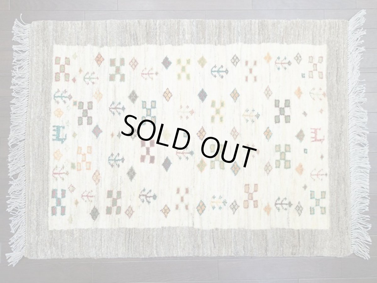 画像2: 新品 ペルシャ ギャッベ 1.2m アクセント サイズ 120 x 88 cm n211 ハンドメイド ギャベ 手織り トライバル ラグ 天然 ウール 敷物 マット カーペット クリーム 生成り マルチカラー 木 動物 (2)