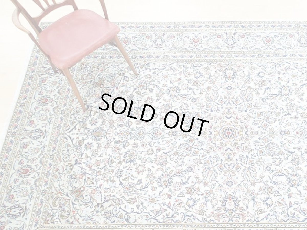 画像2: 美品 ペルシャ 絨毯 カシャーン 3.1m リビング ダイニング 大判 サイズ 313 x 218 cm n227 手織り トライバル ラグ 天然 ウール 敷物 マット カーペット 白 メダリオン 草木 花 柄 ヴィンテージ ビンテージ (2)