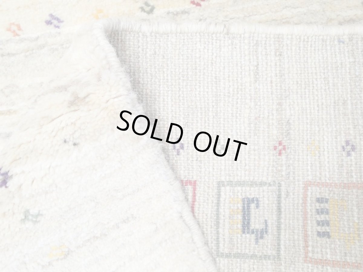 画像15: 新品 ペルシャ ギャッベ 1.3m アクセント サイズ 125 x 88 cm n209 ハンドメイド ギャベ 手織り トライバル ラグ 天然 ウール 敷物 マット カーペット クリーム 生成り マルチカラー 動物 (15)