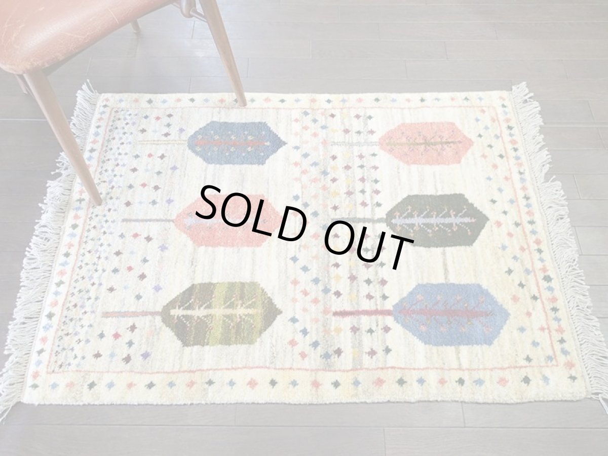 画像3: 新品 ペルシャ ギャッベ 1.2m アクセント サイズ 114 x 83 cm n214 ハンドメイド ギャベ 手織り トライバル ラグ 天然 ウール 敷物 マット カーペット クリーム 生成り マルチカラー 木 (3)