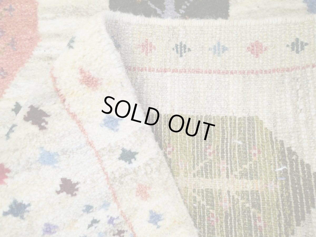 画像14: 新品 ペルシャ ギャッベ 1.2m アクセント サイズ 114 x 83 cm n214 ハンドメイド ギャベ 手織り トライバル ラグ 天然 ウール 敷物 マット カーペット クリーム 生成り マルチカラー 木 (14)