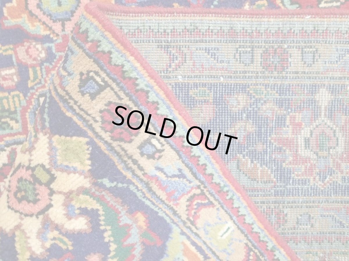 画像16: オールド ペルシャ 絨毯 タブリーズ 3m リビング ダイニング 大判 サイズ  305 x 202cm P104 手織り トライバル ラグ 天然 ウール 敷物 マット カーペット 紺 赤 メダリオン 草木 花 柄 ヴィンテージ ビンテージ OLD (16)