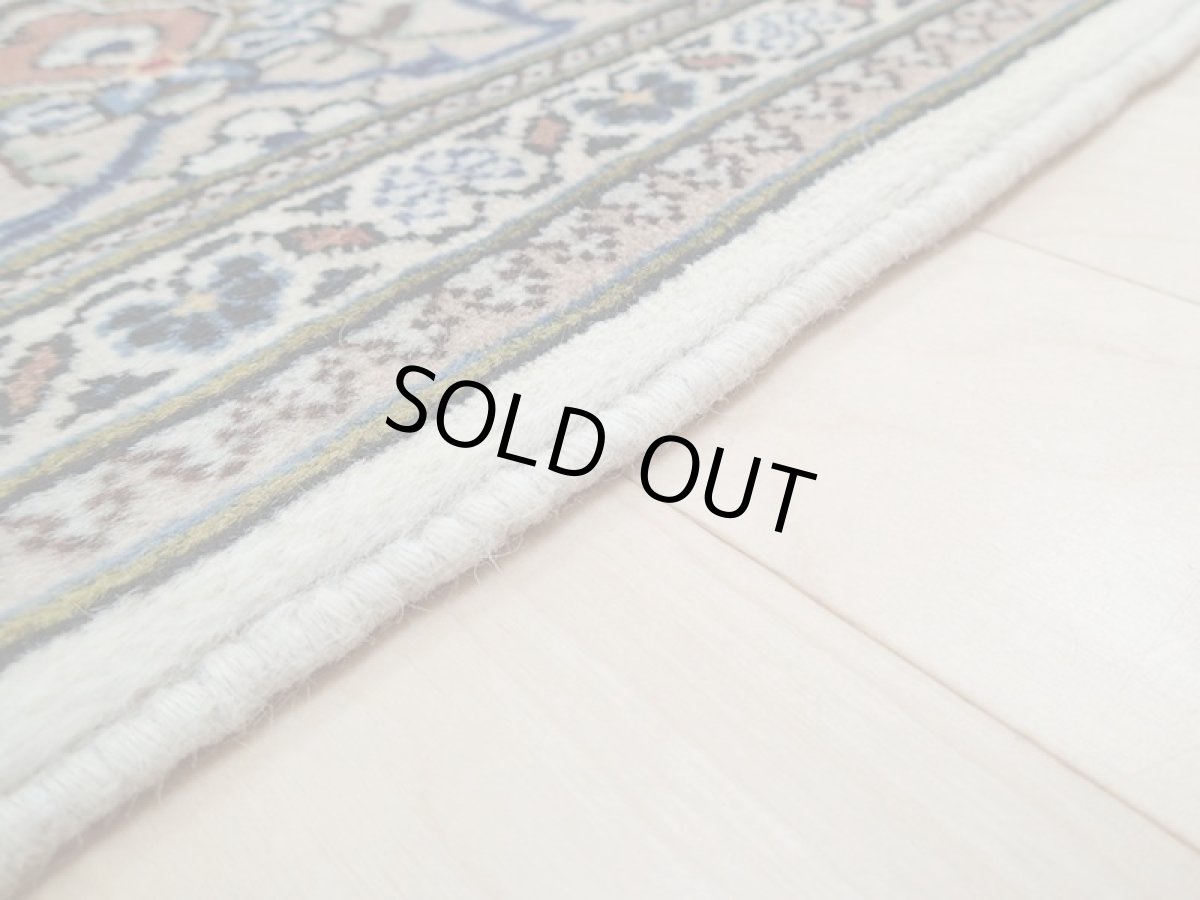 画像12: 美品 ペルシャ 絨毯 カシャーン 3m リビング ダイニング 大判 サイズ 305 x 200 cm n220 手織り トライバル ラグ 天然 ウール 敷物 マット カーペット 白 メダリオン 草木 花 柄 ヴィンテージ ビンテージ (12)