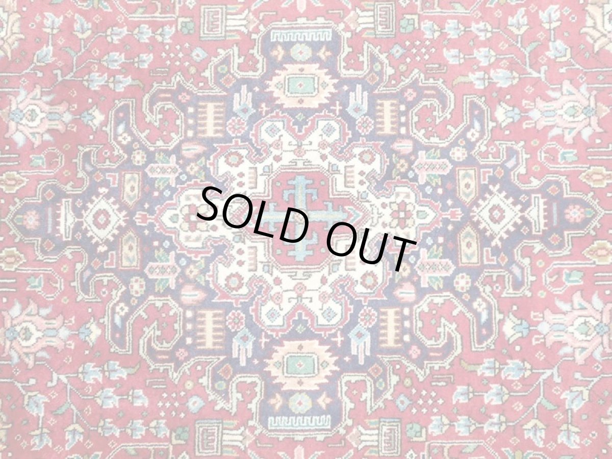 画像12: オールド ペルシャ 絨毯 タブリーズ 3m リビング ダイニング 大判 サイズ  297 x 195 cm P120 手織り トライバル ラグ 天然 ウール 敷物 マット カーペット 紺 赤 メダリオン 草木 花 柄 ヴィンテージ ビンテージ OLD (12)