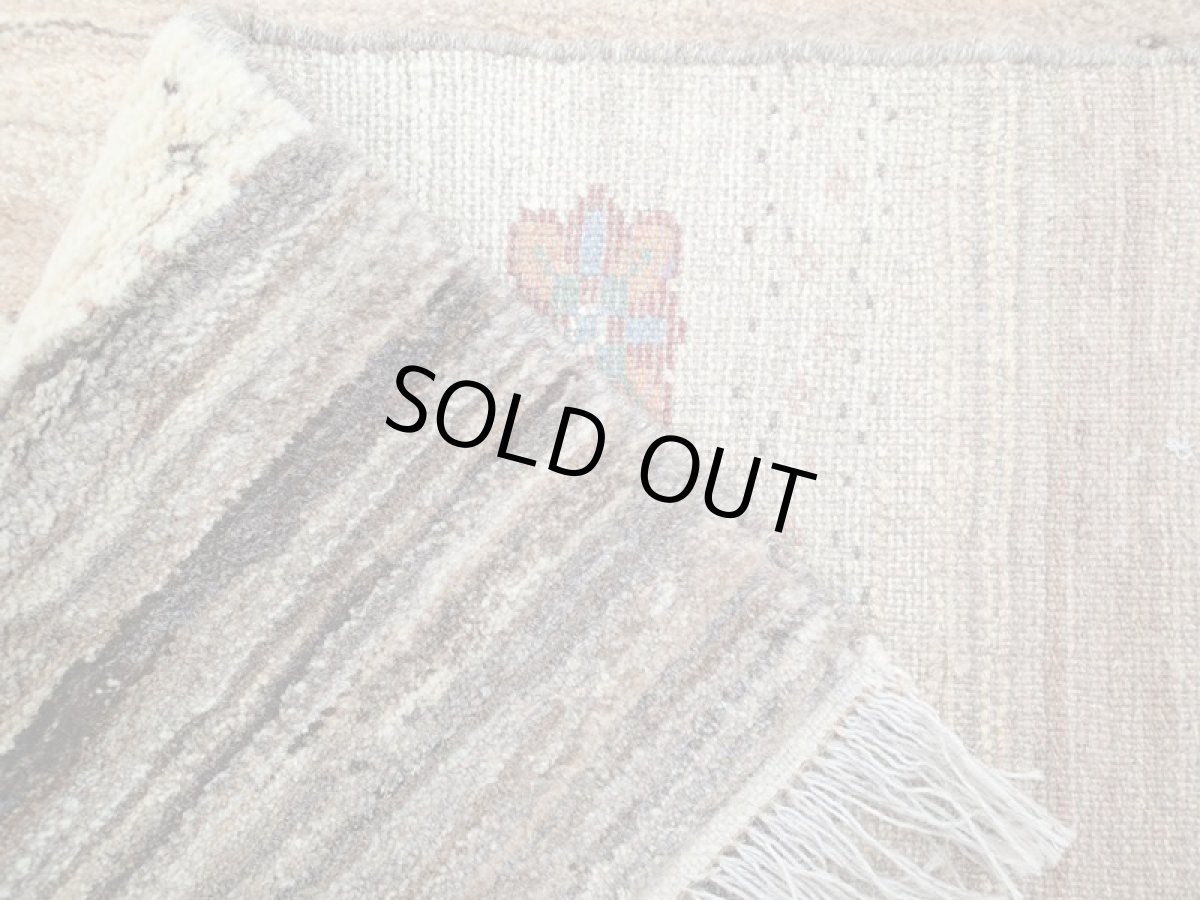 画像11: 新品 ペルシャ ギャッベ 2m リビング ダイニング サイズ 204 x 155 cm n205 ハンドメイド ギャベ 手織り トライバル ラグ 天然 ウール 敷物 マット カーペット クリーム ピンク マルチカラー グラデーション (11)