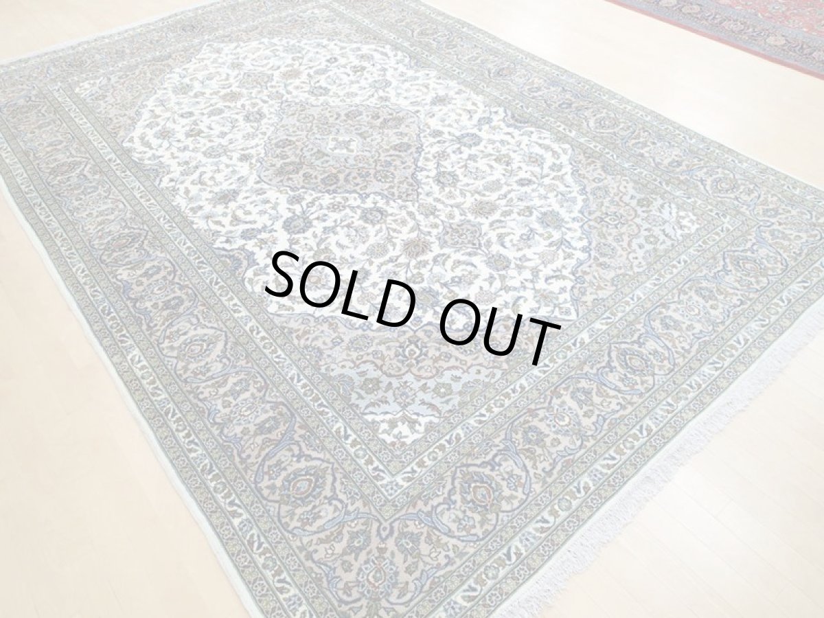 画像6: 美品 ペルシャ 絨毯 カシャーン 3.5m リビング ダイニング 大判 サイズ 350 x 244 cm n238 手織り トライバル ラグ 天然 ウール 敷物 マット カーペット 白 クリーム 茶 緑 メダリオン 草木 花 柄 ヴィンテージ ビンテージ (6)