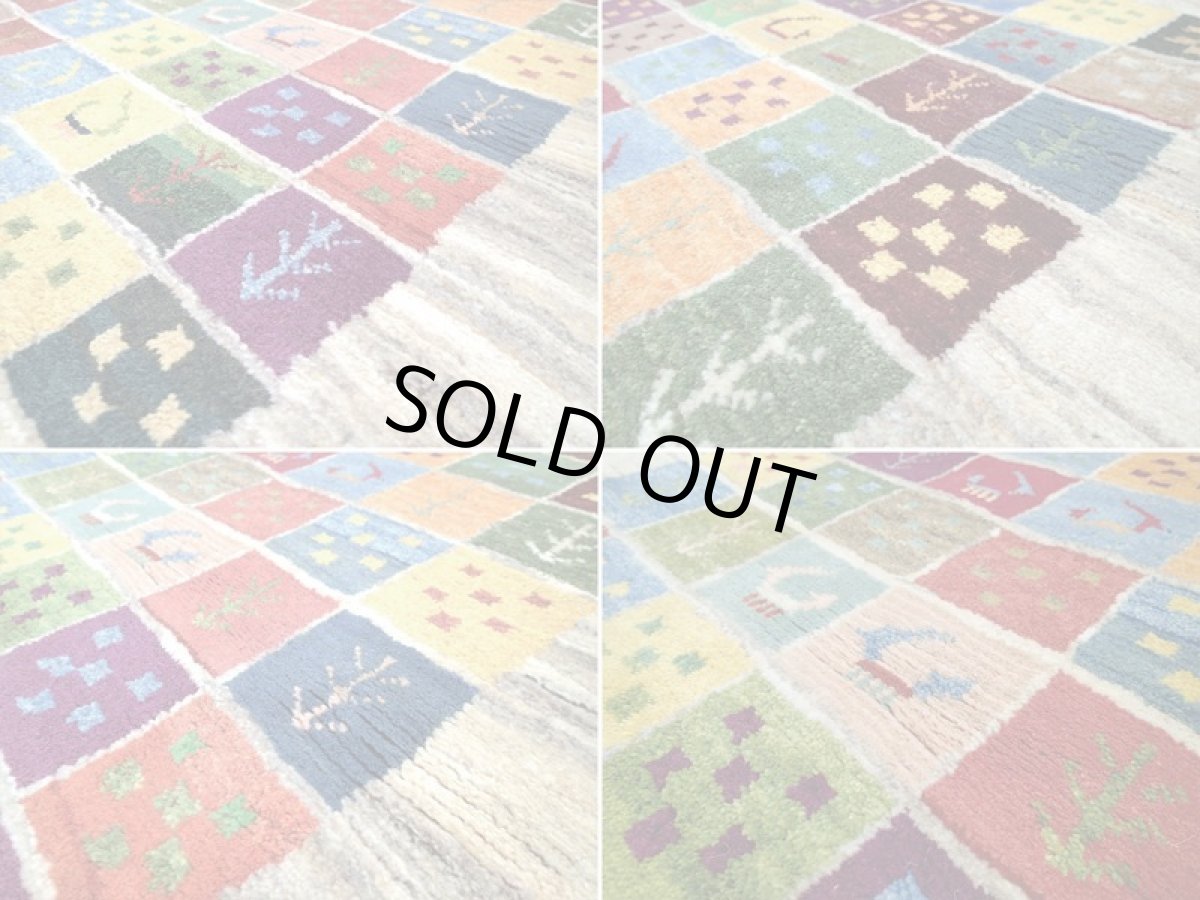 画像17: 新品 ペルシャ ギャッベ 1.2m アクセント サイズ 124 x 87 cm f210 ハンドメイド ギャベ 手織り トライバル ラグ 天然 ウール 敷物 マット カーペット クリーム カラフル マルチカラー 木 動物 パッチワーク柄 (17)