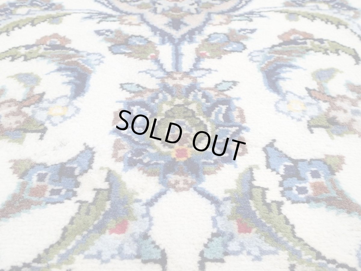 画像12: 美品 ペルシャ 絨毯 カシャーン 3.5m リビング ダイニング 大判 サイズ 350 x 244 cm n238 手織り トライバル ラグ 天然 ウール 敷物 マット カーペット 白 クリーム 茶 緑 メダリオン 草木 花 柄 ヴィンテージ ビンテージ (12)