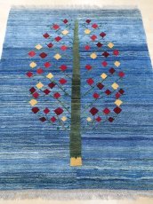画像5: 新品 ペルシャ ギャッベ 2m リビング ダイニング サイズ 200 x 159 cm n206 ハンドメイド ギャベ 手織り トライバル ラグ 天然 ウール 敷物 マット カーペット 藍 紺 青 ザクロ 樹木 柄 (5)