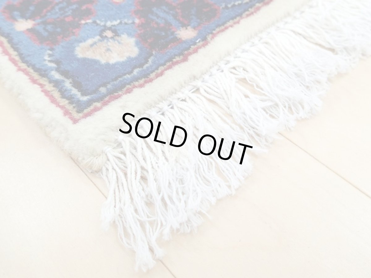 画像16: 美品 ペルシャ 絨毯 マシュハド 3m リビング ダイニング 大判 サイズ  295 x 190 cm 79 手織り トライバル ラグ 天然 ウール 敷物 マット カーペット クリーム オレンジ 青 メダリオン 草木 花 柄 ヴィンテージ ビンテージ OLD a-79-295190s005-056 (16)