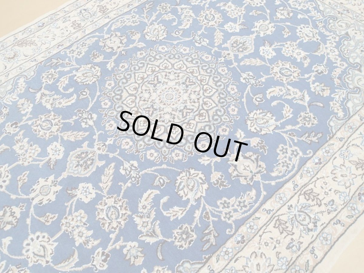 画像9: 新品 ペルシャ 絨毯 ナイン 9la ノーラー 1.5m センター ソファ サイズ 150 x 105 cm 91 ウール 手織り ラグ ハンドメイド カーペット 敷物 クラシック スタイル クリーム 生成り 白 青 (9)
