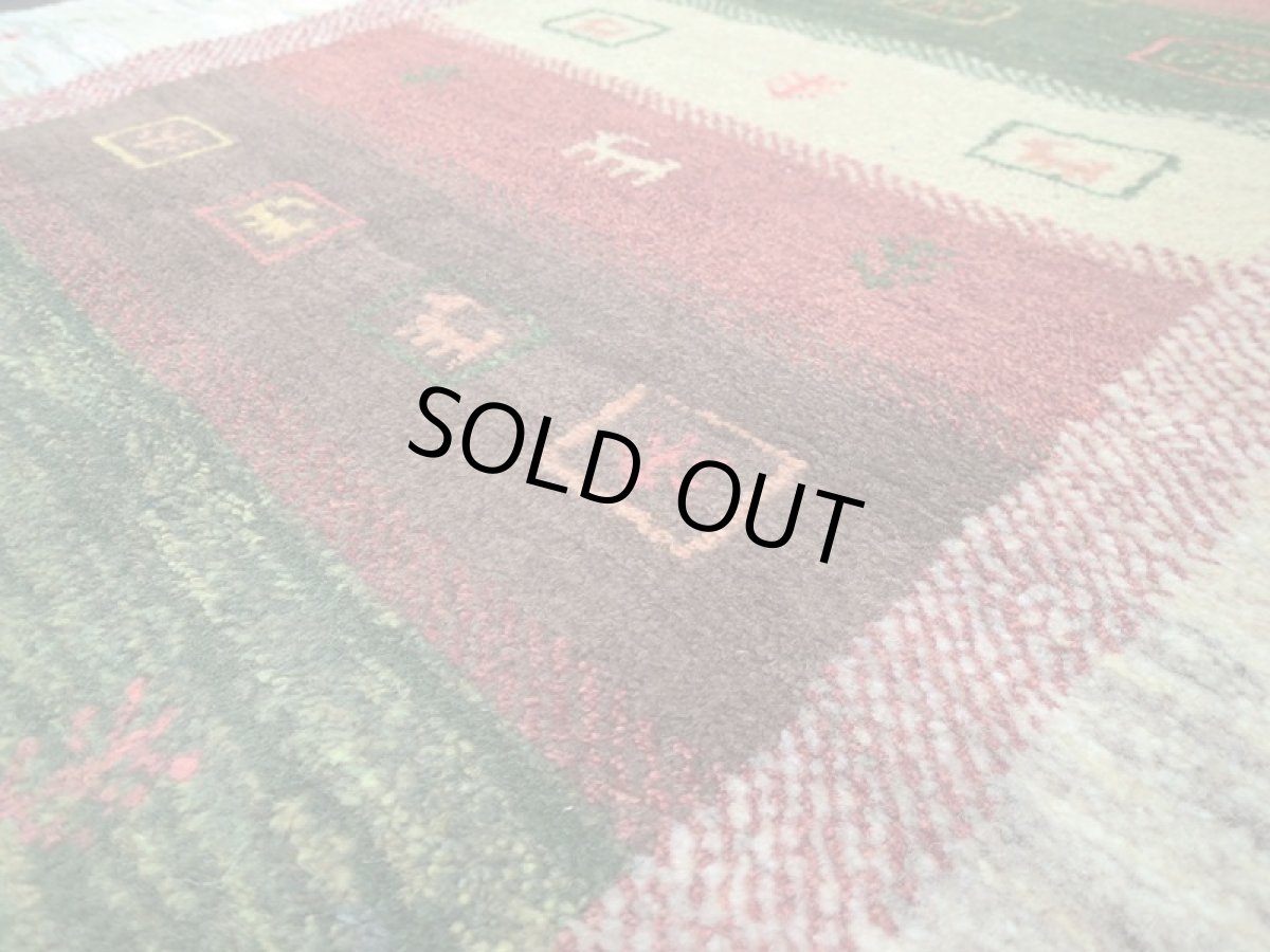 画像9: 新品 ペルシャ ギャッベ 1.3m アクセント サイズ 125 x 92 cm n213 ハンドメイド ギャベ 手織り トライバル ラグ 天然 ウール 敷物 マット カーペット クリーム 緑 赤 子供部屋や玄関マットにも (9)