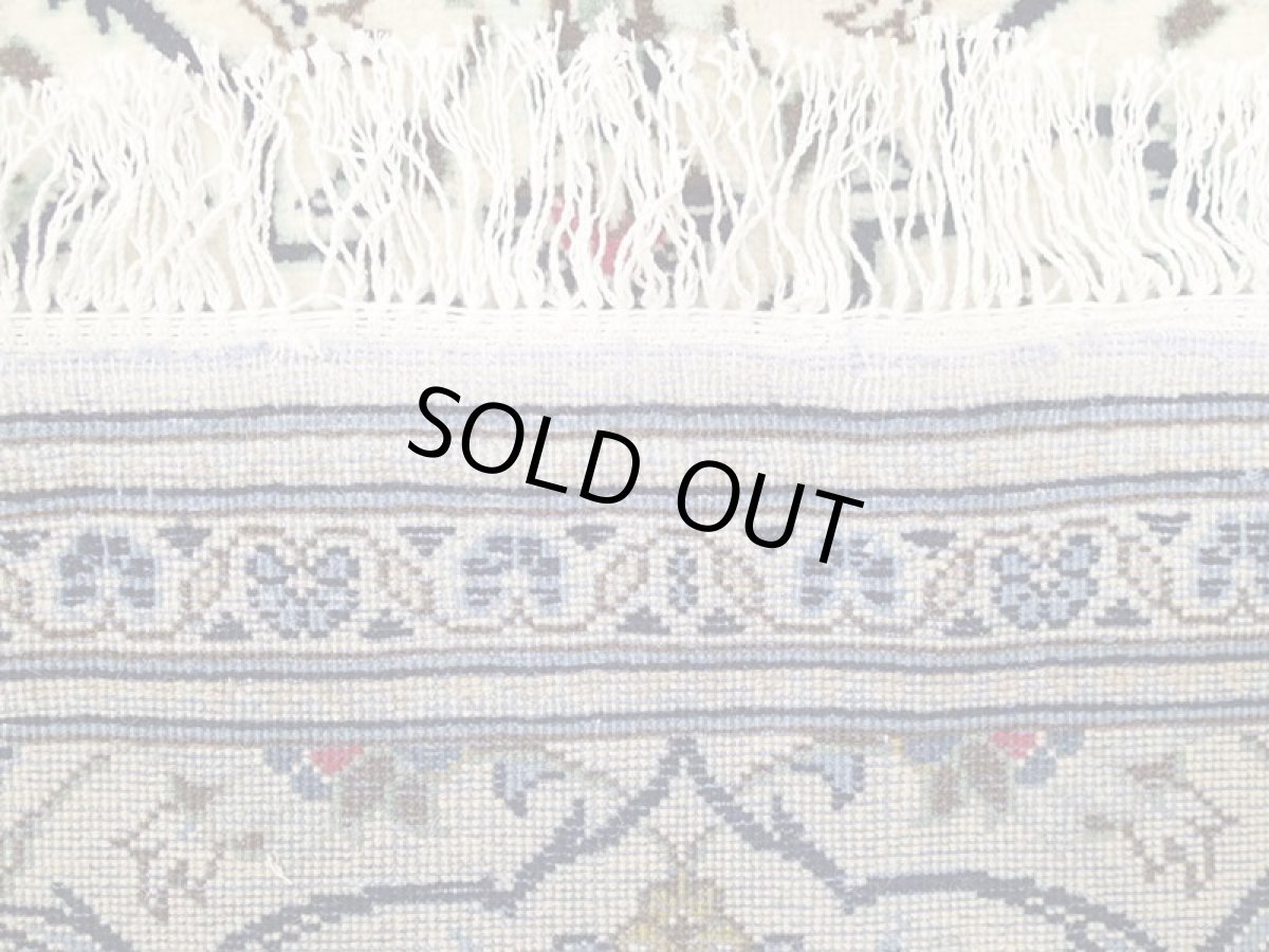 画像15: 美品 ペルシャ 絨毯 カシャーン 3.5m リビング ダイニング 大判 サイズ 350 x 240 cm n225 手織り トライバル ラグ 天然 ウール 敷物 マット カーペット 白 メダリオン 草木 花 柄 ヴィンテージ ビンテージ (15)