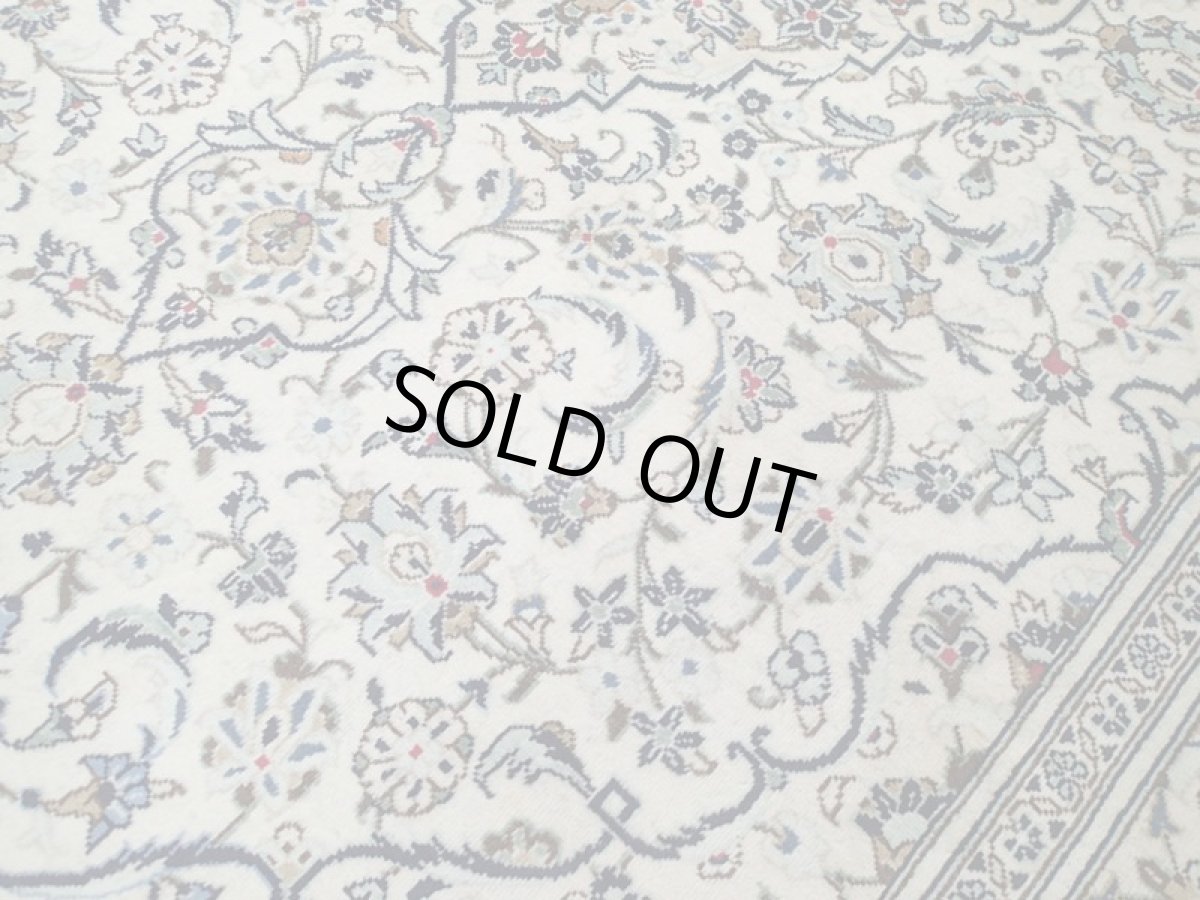 画像12: 美品 ペルシャ 絨毯 カシャーン 3.5m リビング ダイニング 大判 サイズ 350 x 240 cm n225 手織り トライバル ラグ 天然 ウール 敷物 マット カーペット 白 メダリオン 草木 花 柄 ヴィンテージ ビンテージ (12)