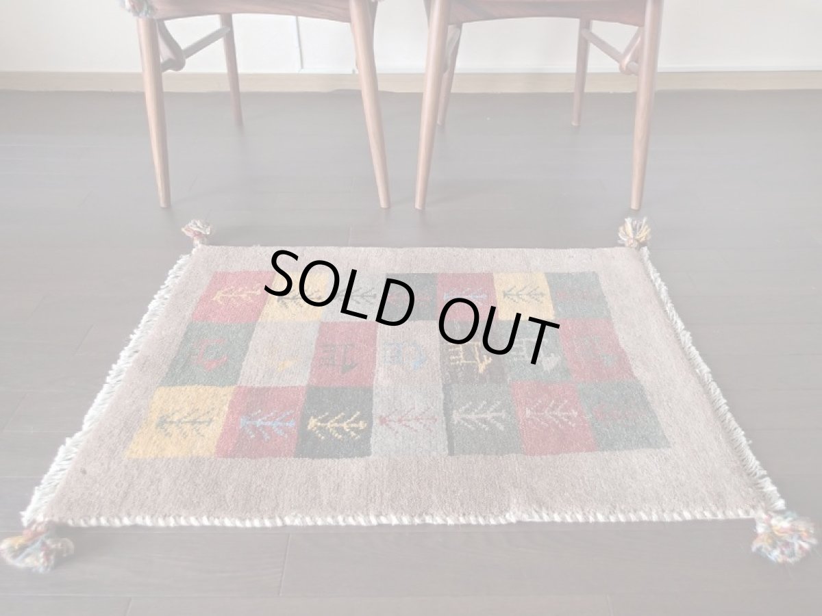 画像6: 新品 ペルシャ ギャッベ 玄関 マット 90cm サイズ 84 x 59 cm G68 ハンドメイド ギャベ 手織り トライバル ラグ 天然 ウール 敷物 カーペット 鹿 動物 生命の木 茶 マルチカラー 子供部屋や玄関ドアマットのアクセントに (6)