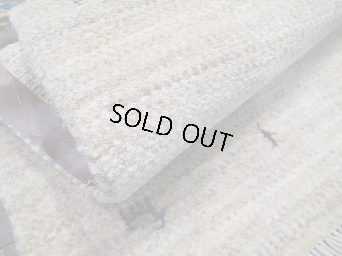 画像11: 新品 ペルシャ ギャッベ 玄関 マット 90cm サイズ 90 x 55 cm C81 肉厚 ウール ハンドメイド ギャベ 手織り トライバル ラグ 天然 敷物 カーペット 鹿 動物 生命の木 クリーム 子供部屋や玄関ドアマットのアクセントに (11)