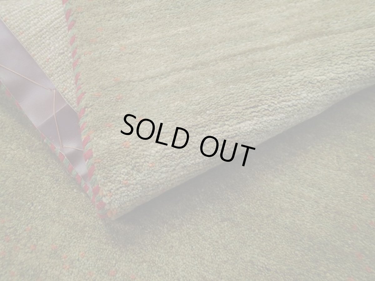 画像13: 新品 ペルシャ ギャッベ 玄関 マット 90cm サイズ 89 x 56 cm No.C72 肉厚 ウール ハンドメイド ギャベ 手織り トライバル ラグ 天然 敷物 カーペット 緑 オレンジ ドット 玄関ドアマットのアクセントに n-c72-089056sa001 (13)