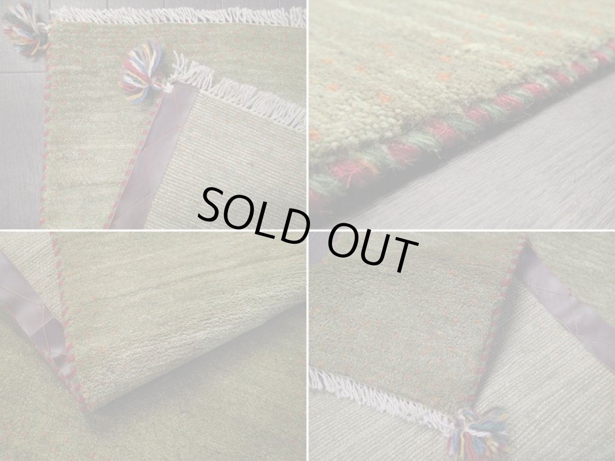 画像16: 新品 ペルシャ ギャッベ 玄関 マット 90cm サイズ 89 x 56 cm No.C72 肉厚 ウール ハンドメイド ギャベ 手織り トライバル ラグ 天然 敷物 カーペット 緑 オレンジ ドット 玄関ドアマットのアクセントに n-c72-089056sa001 (16)