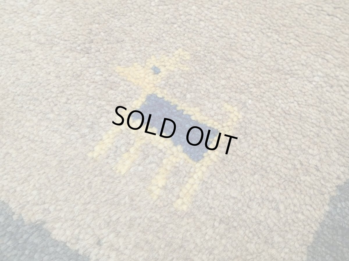 画像12: 新品 ペルシャ ギャッベ 玄関 マット 90cm サイズ 88 x 63 cm 64 肉厚 ウール ハンドメイド ギャベ 手織り トライバル ラグ 天然 敷物 カーペット 深緑 黄土色 玄関ドアマットのアクセントに (12)