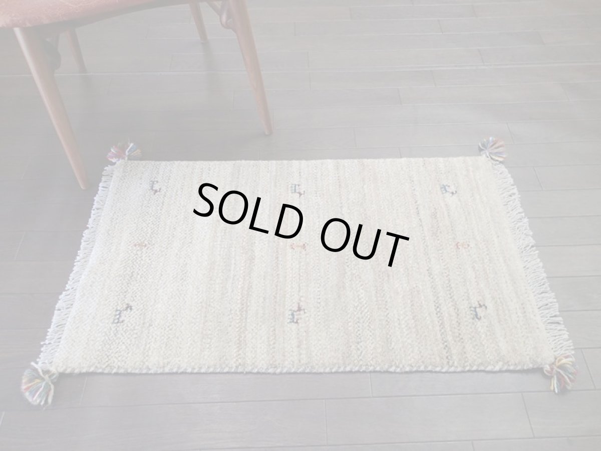 画像5: 新品 ペルシャ ギャッベ 玄関 マット 90cm サイズ 90 x 52 cm C80 肉厚 ウール ハンドメイド ギャベ 手織り トライバル ラグ 天然 敷物 カーペット クリーム 玄関ドアマットのアクセントに (5)