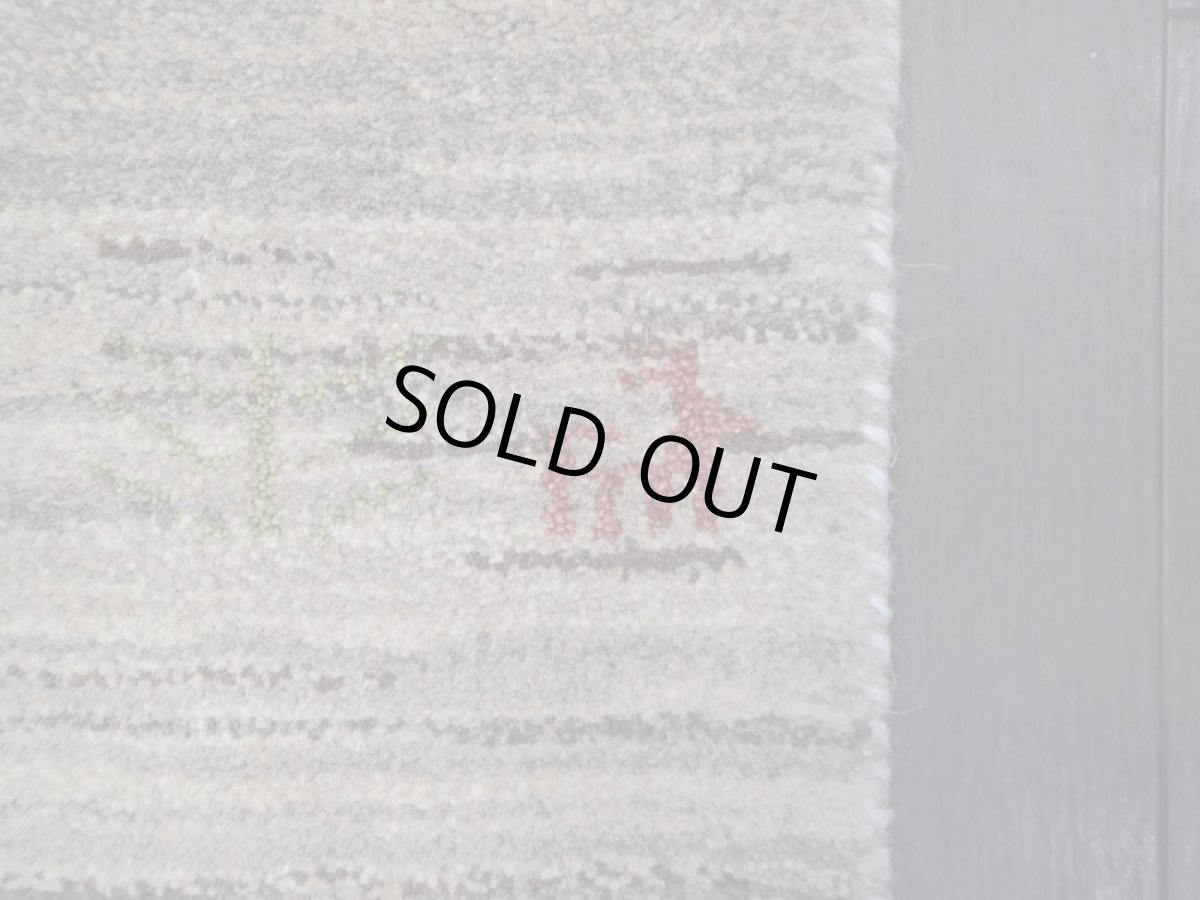 画像14: 新品 ペルシャ ギャッベ 玄関 マット 90cm サイズ 91 x 61 cm C86 肉厚 ウール ハンドメイド ギャベ 手織り トライバル ラグ 天然 敷物 カーペット 灰 鹿 生命の木 玄関ドアマットのアクセントに n-c86-091061sa001 (14)