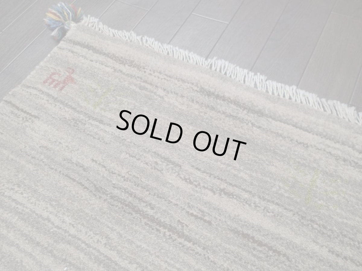 画像9: 新品 ペルシャ ギャッベ 玄関 マット 90cm サイズ 91 x 61 cm C86 肉厚 ウール ハンドメイド ギャベ 手織り トライバル ラグ 天然 敷物 カーペット 灰 鹿 生命の木 玄関ドアマットのアクセントに n-c86-091061sa001 (9)