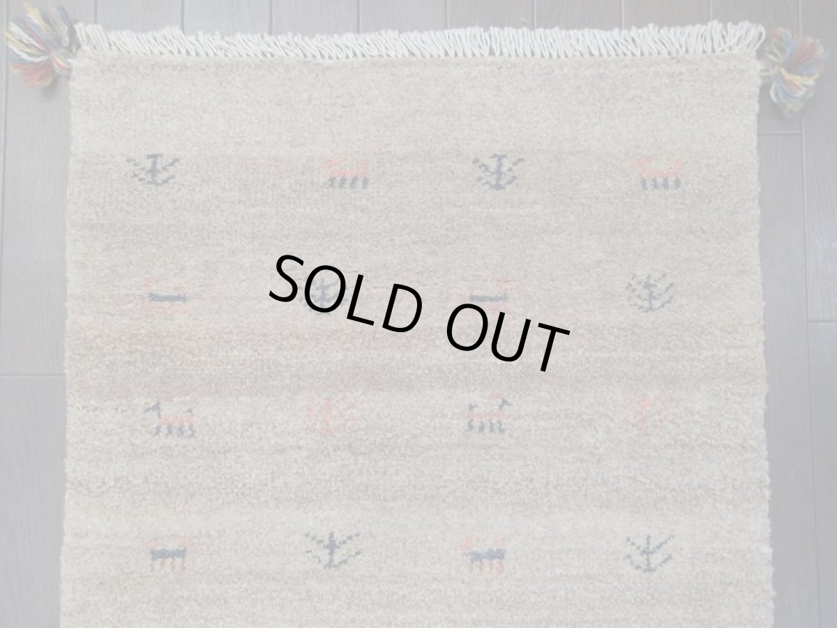 画像6: 新品 ペルシャ ギャッベ 玄関 マット 90cm サイズ 82 x 58 cm C85 肉厚 ウール ハンドメイド ギャベ 手織り トライバル ラグ 天然 敷物 カーペット 茶 鹿 生命の木 玄関ドアマットのアクセントに (6)