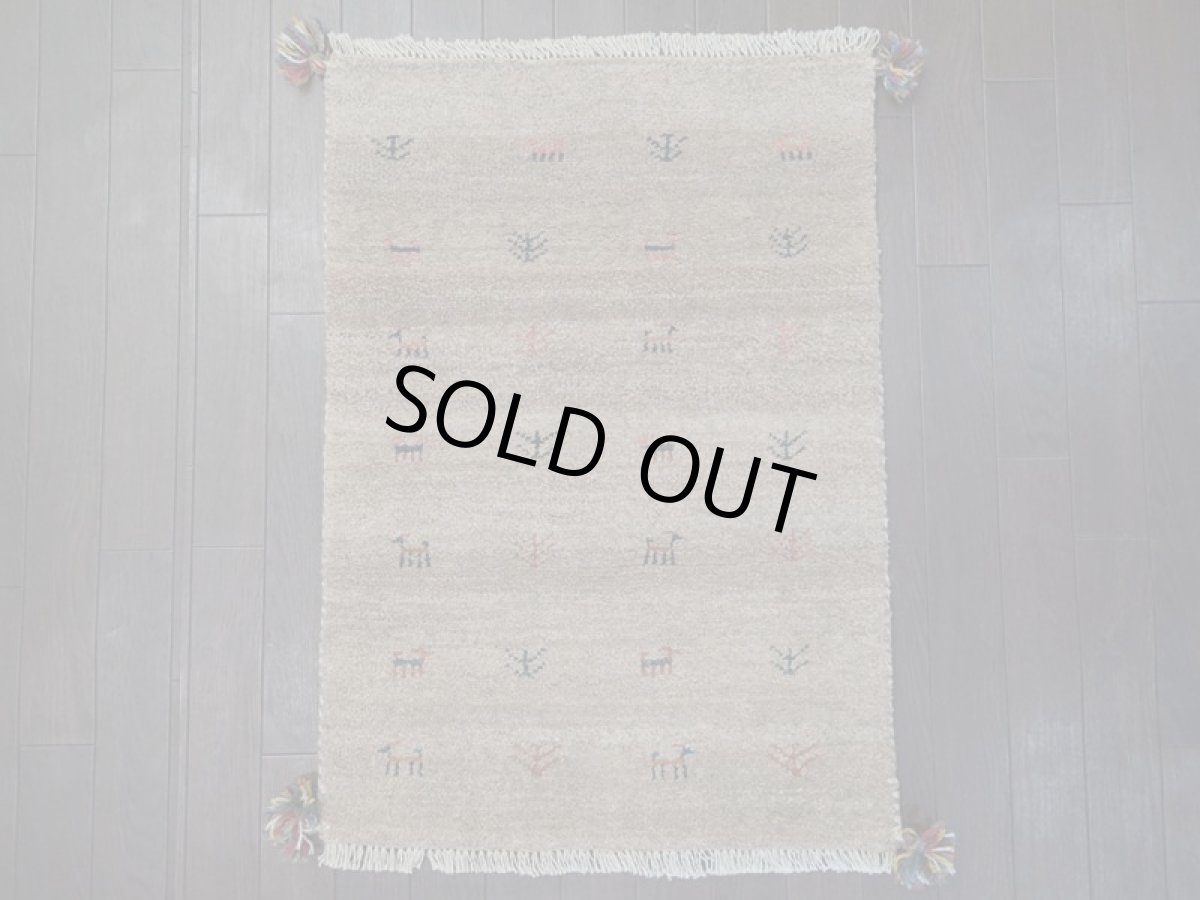 画像2: 新品 ペルシャ ギャッベ 玄関 マット 90cm サイズ 82 x 58 cm C85 肉厚 ウール ハンドメイド ギャベ 手織り トライバル ラグ 天然 敷物 カーペット 茶 鹿 生命の木 玄関ドアマットのアクセントに (2)