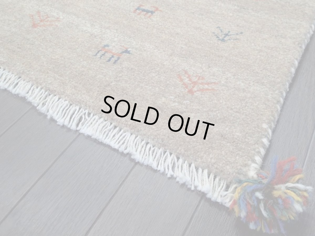 画像12: 新品 ペルシャ ギャッベ 玄関 マット 90cm サイズ 82 x 58 cm C85 肉厚 ウール ハンドメイド ギャベ 手織り トライバル ラグ 天然 敷物 カーペット 茶 鹿 生命の木 玄関ドアマットのアクセントに (12)