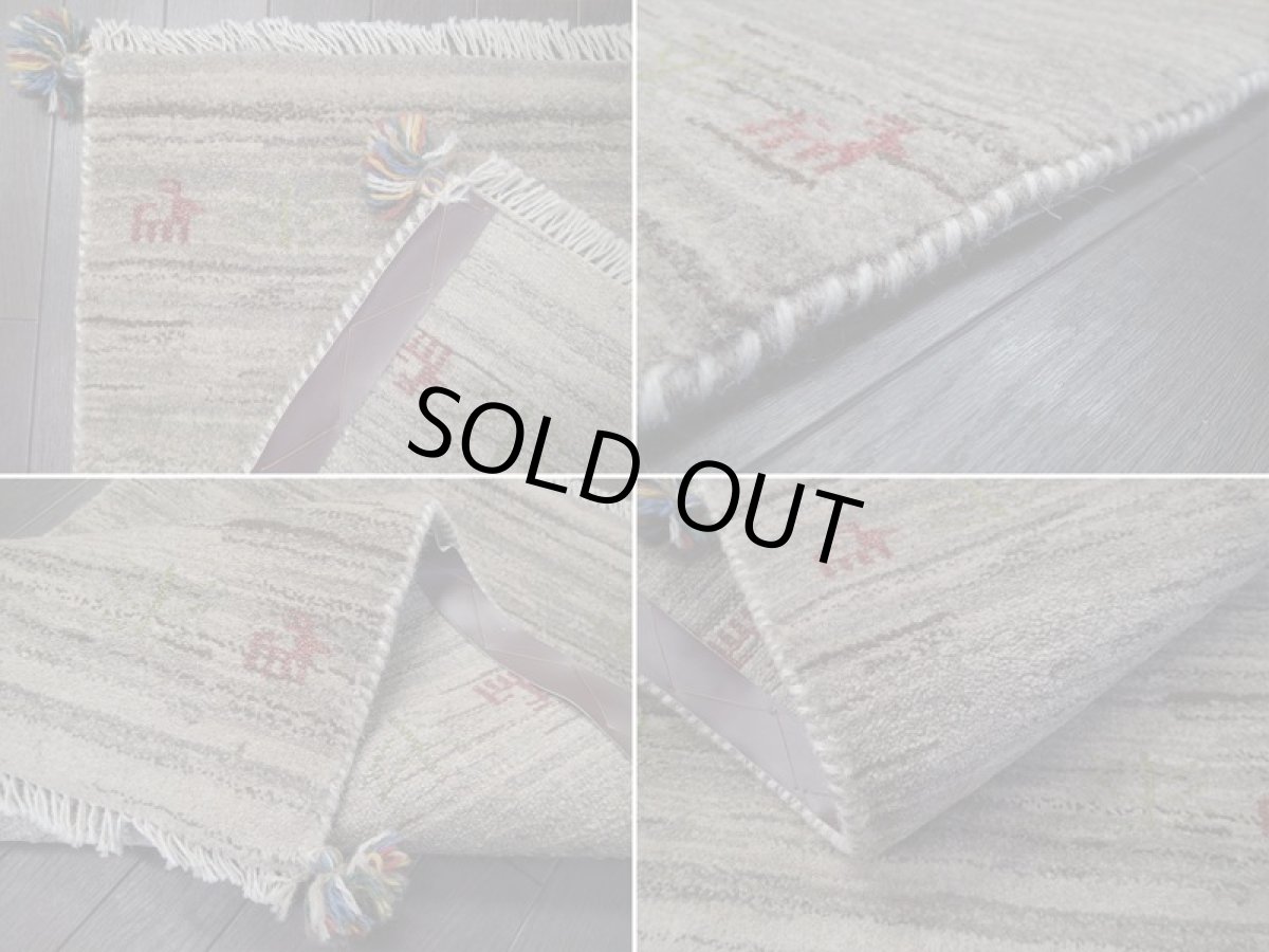 画像18: 新品 ペルシャ ギャッベ 玄関 マット 90cm サイズ 91 x 61 cm C86 肉厚 ウール ハンドメイド ギャベ 手織り トライバル ラグ 天然 敷物 カーペット 灰 鹿 生命の木 玄関ドアマットのアクセントに n-c86-091061sa001 (18)