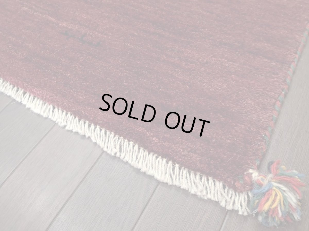 画像11: 新品 ペルシャ ギャッベ 玄関 マット 90cm サイズ 93 x 56 cm C96 肉厚 ウール ハンドメイド ギャベ 手織り トライバル ラグ 天然 敷物 カーペット ワインレッド 鹿 生命の木 玄関ドアマットのアクセントに (11)