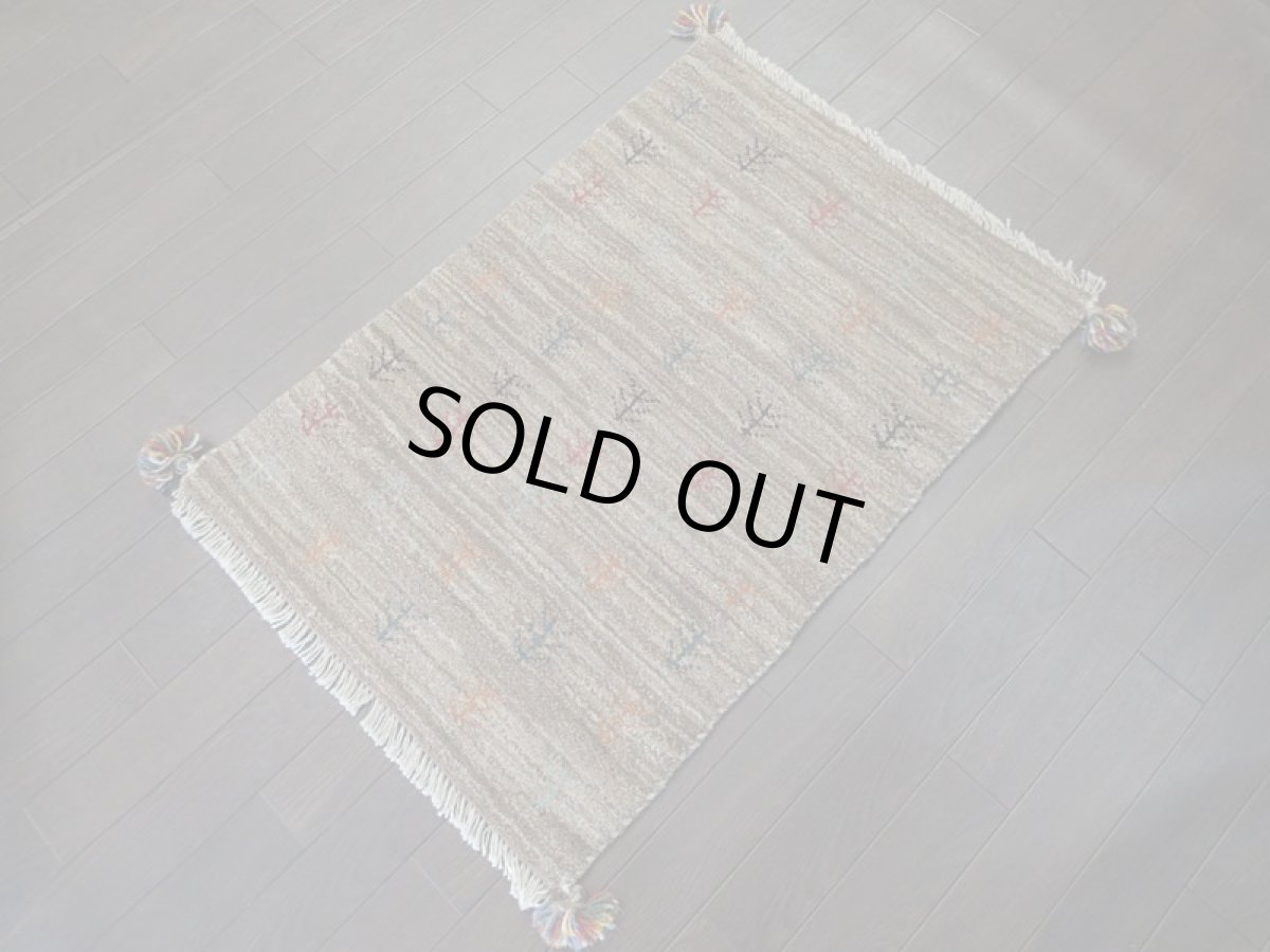 画像4: 新品 ペルシャ ギャッベ 玄関 マット 90cm サイズ 87 x 60 cm C97 肉厚 ウール ハンドメイド ギャベ 手織り トライバル ラグ 天然 敷物 カーペット 茶 灰 マルチカラー 生命の木 玄関ドアマットのアクセントに (4)
