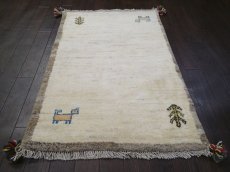 画像6: 新品 ペルシャ ギャッベ 玄関 マット 90cm サイズ 91 x 61 cm C104 肉厚 ウール ハンドメイド ギャベ 手織り トライバル ラグ 天然 敷物 カーペット クリーム 灰 動物 生命の樹 玄関ドアマットのアクセントに (6)