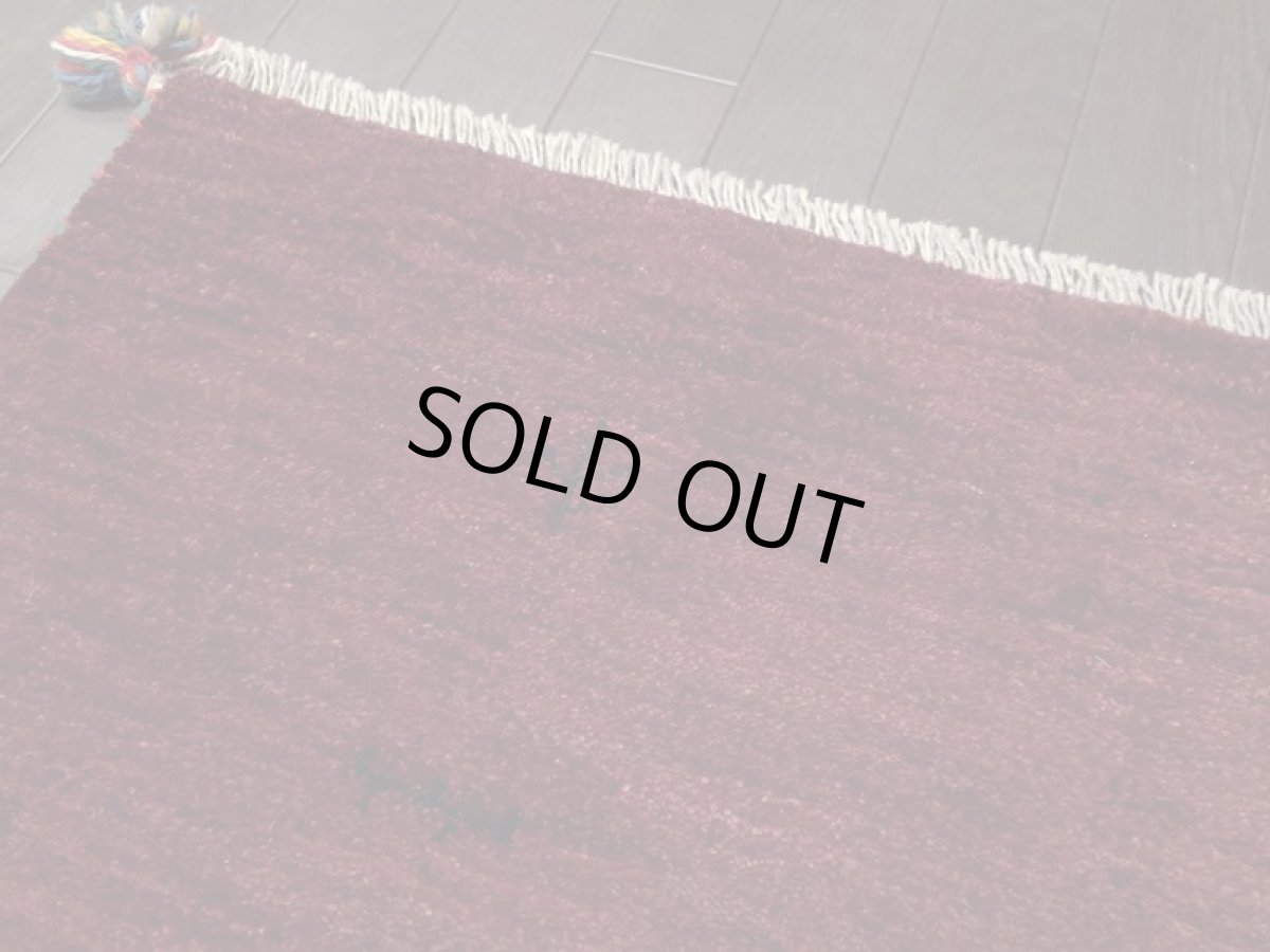 画像9: 新品 ペルシャ ギャッベ 玄関 マット 90cm サイズ 93 x 56 cm C96 肉厚 ウール ハンドメイド ギャベ 手織り トライバル ラグ 天然 敷物 カーペット ワインレッド 鹿 生命の木 玄関ドアマットのアクセントに (9)